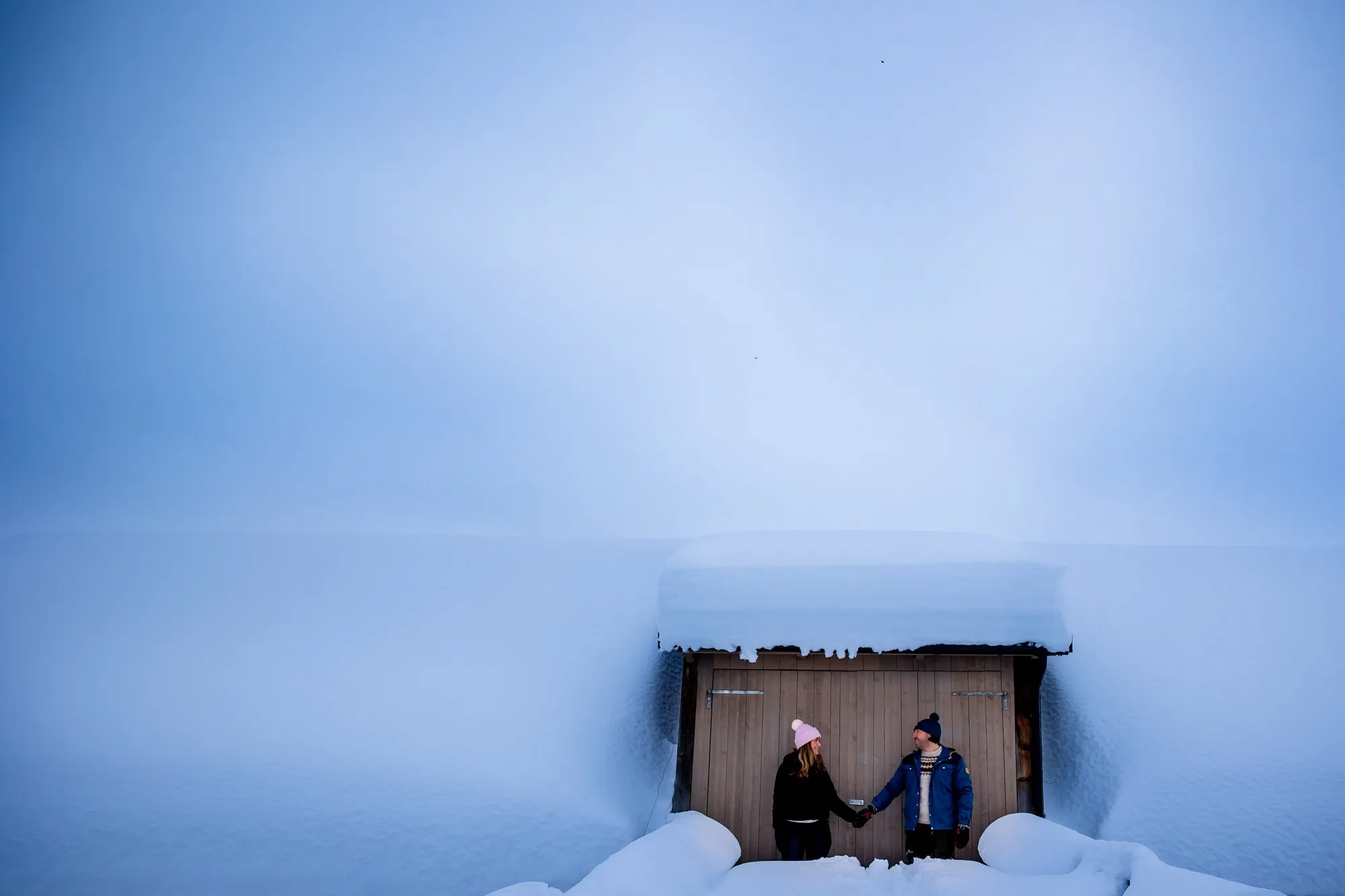   Sarah og Joes forlovelsesfotografering på en VELDIG snørik dag i Liabygda <3  