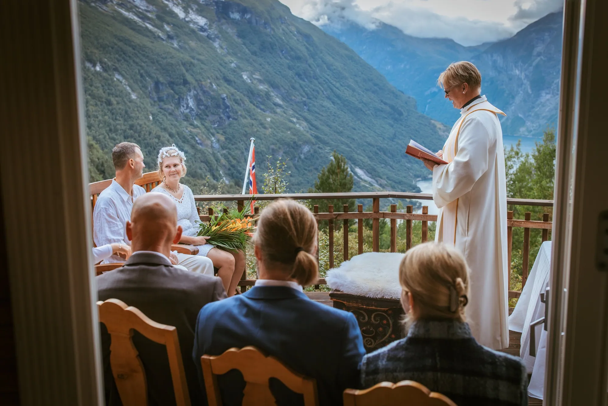 Øyeblikk fra en bryllupsdag, fotografert av Marte Bjørgum