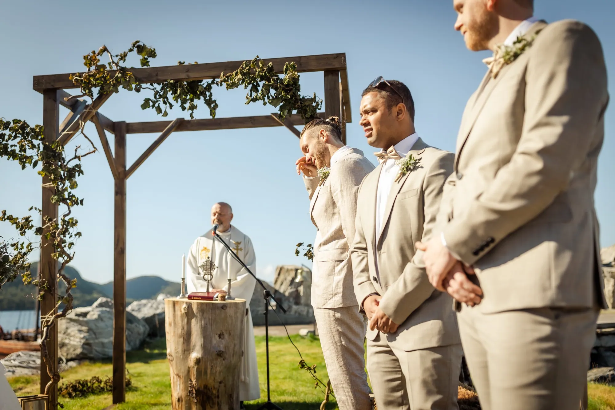 Øyeblikk fra en bryllupsdag, fotografert av Marte Bjørgum